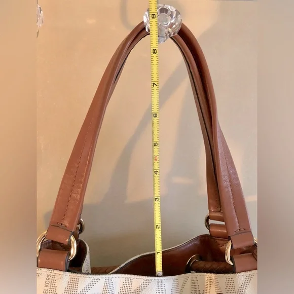 Michael Kors Jet Set Large Tassel Tote Handbag, Vanilla - Picture 5 of 8